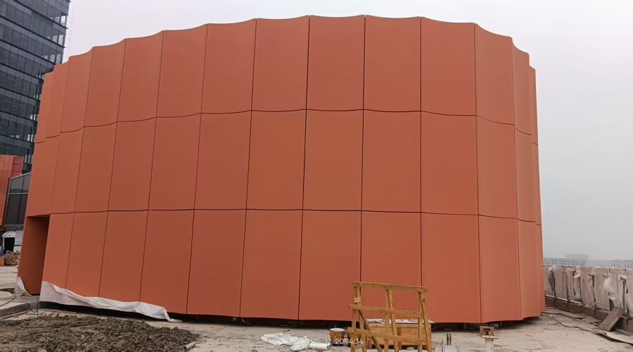  飾紀上品UHPC廠家：上海新嘉中心UHPC幕墻板工程典范