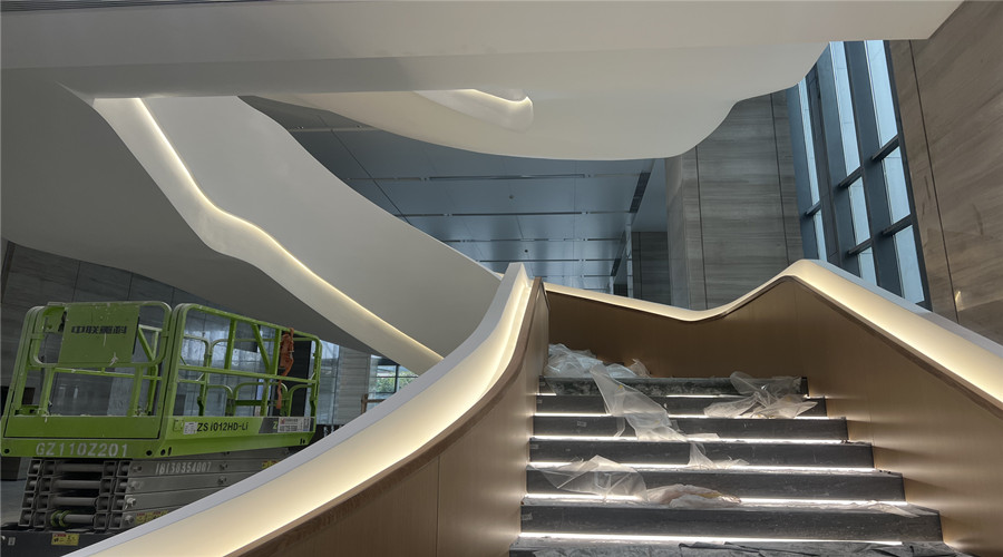 珠海南灣假日廣場GRG項(xiàng)目