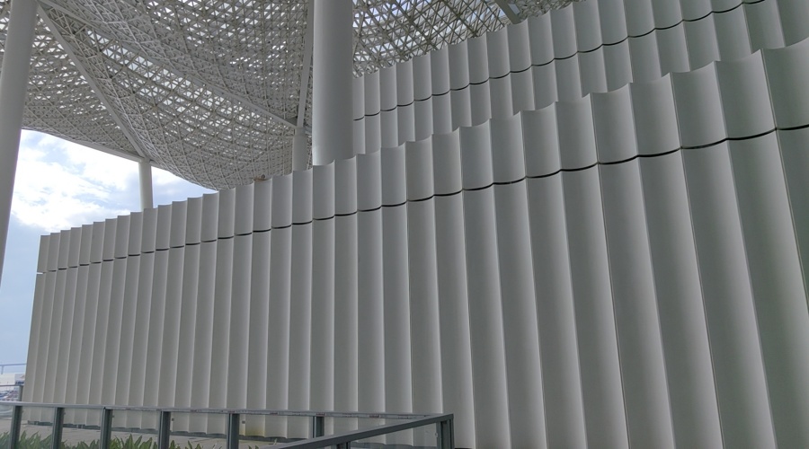 珠海九州灣大型UHPC外墻掛板項(xiàng)目