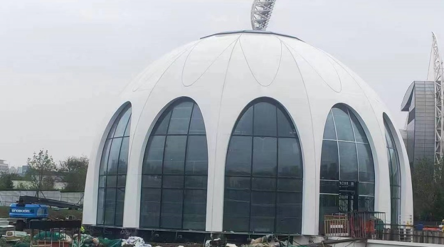 天津泰達(dá)時尚廣場UHPC幕墻板項目