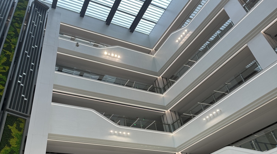 GRG中庭攔河 GRG中庭攔河