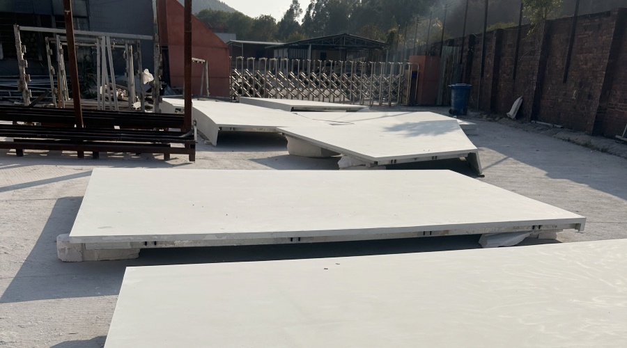 廣清大型工業(yè)園廠房UHPC門(mén)頭幕墻造型