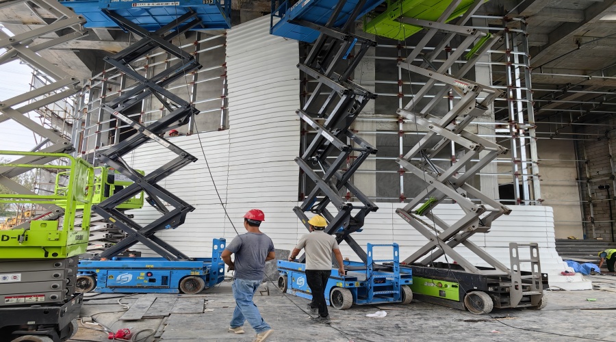 UHPC構(gòu)件安裝現(xiàn)場